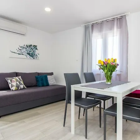 Apartment Betina Inn *