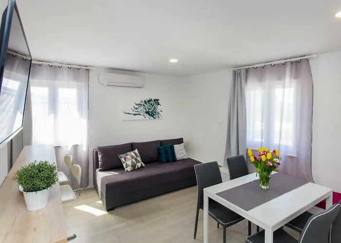 Lejlighed Apartment Betina Inn *